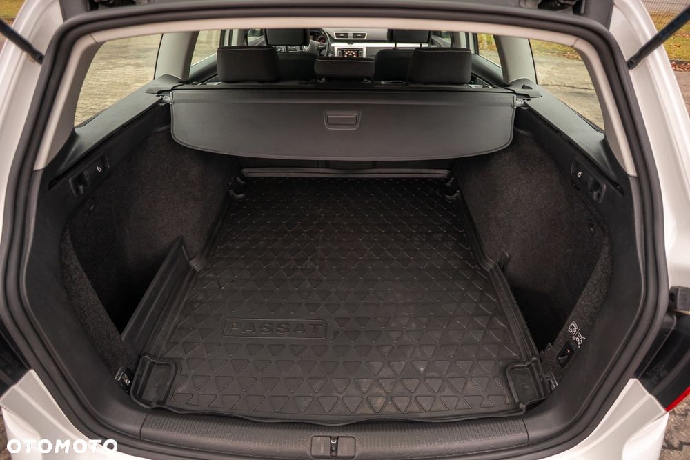 Volkswagen Passat 2.0 TDI DPF 4Mot Comfortline - 36