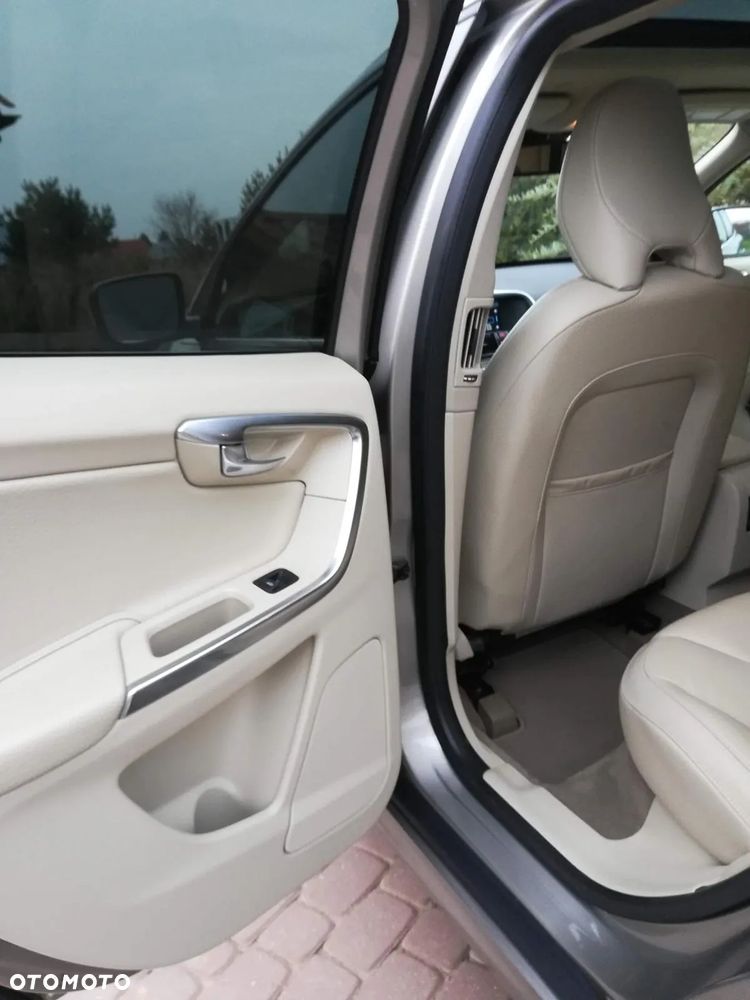 Volvo XC 60 T6 AWD Momentum - 13