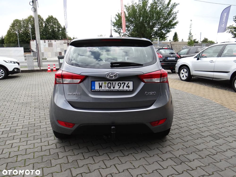 Hyundai ix20 1.4 blue Comfort - 11