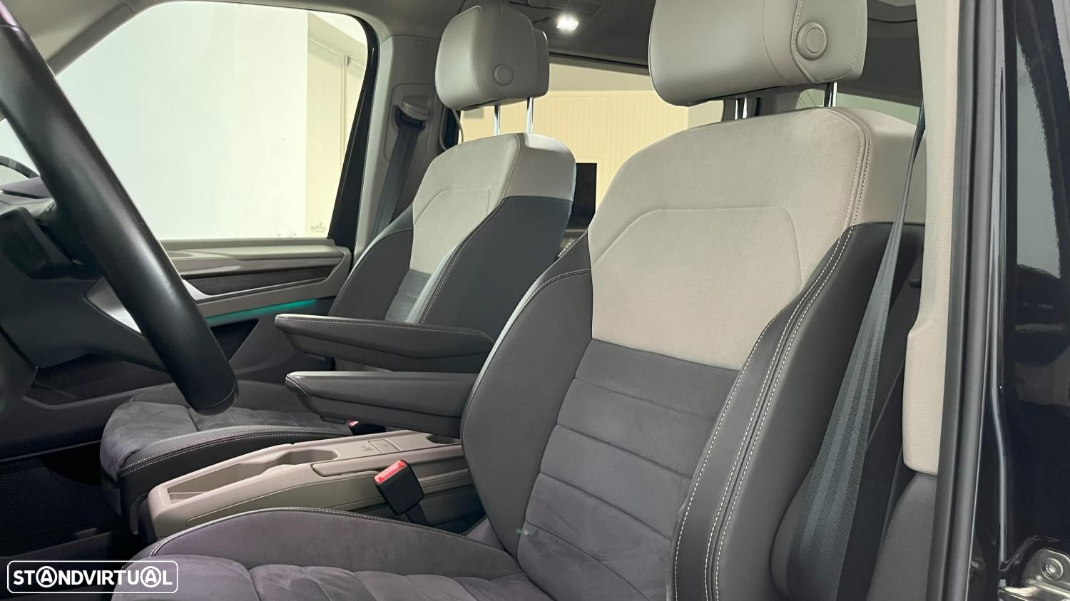 VW Multivan 2.0 TDI Style Longa DSG - 28