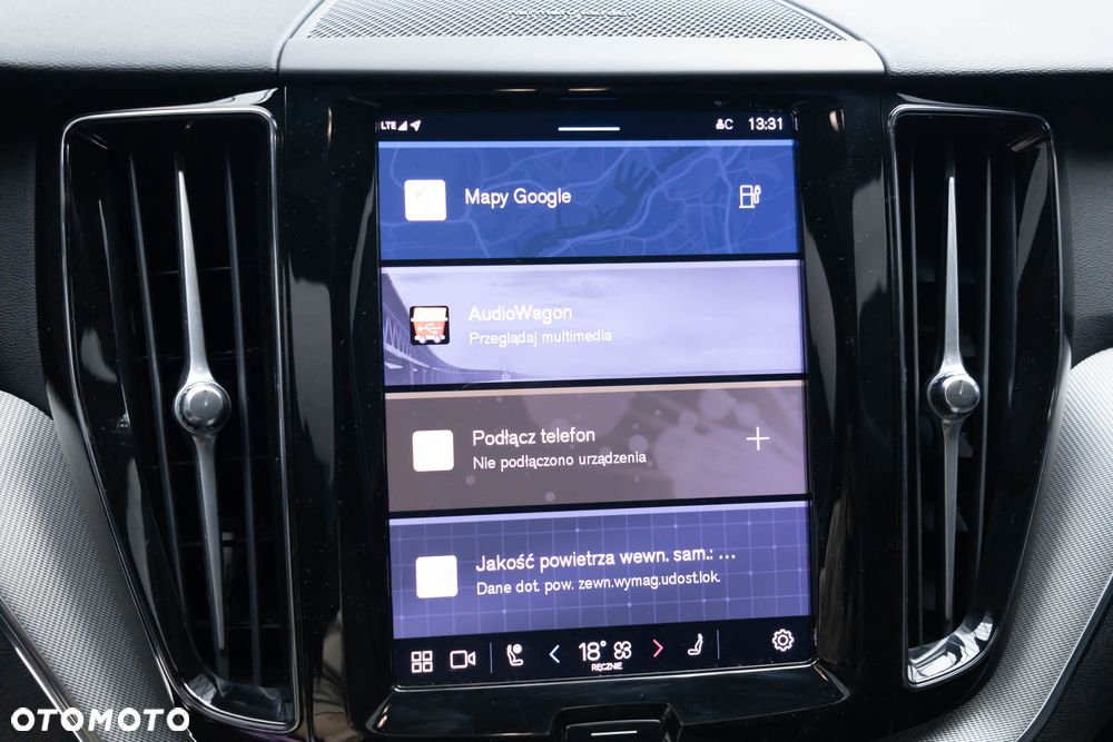 Volvo XC 60 T6 Plug-In Hybrid AWD Plus Black Edition - 21