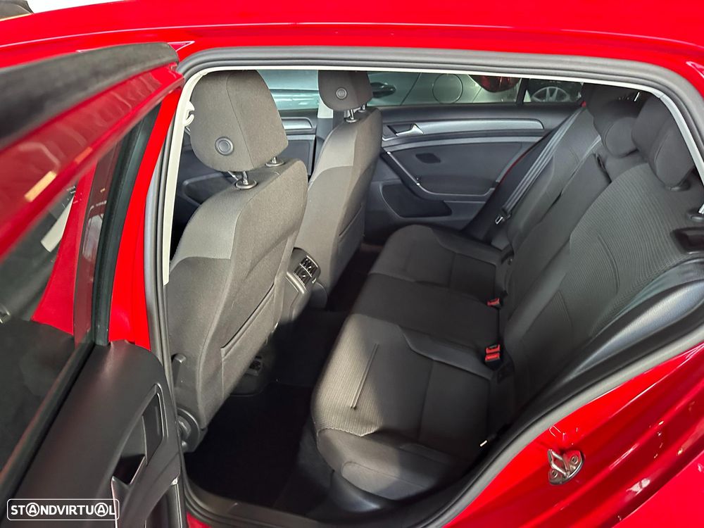 VW Golf 1.0 TSI R-Line - 7