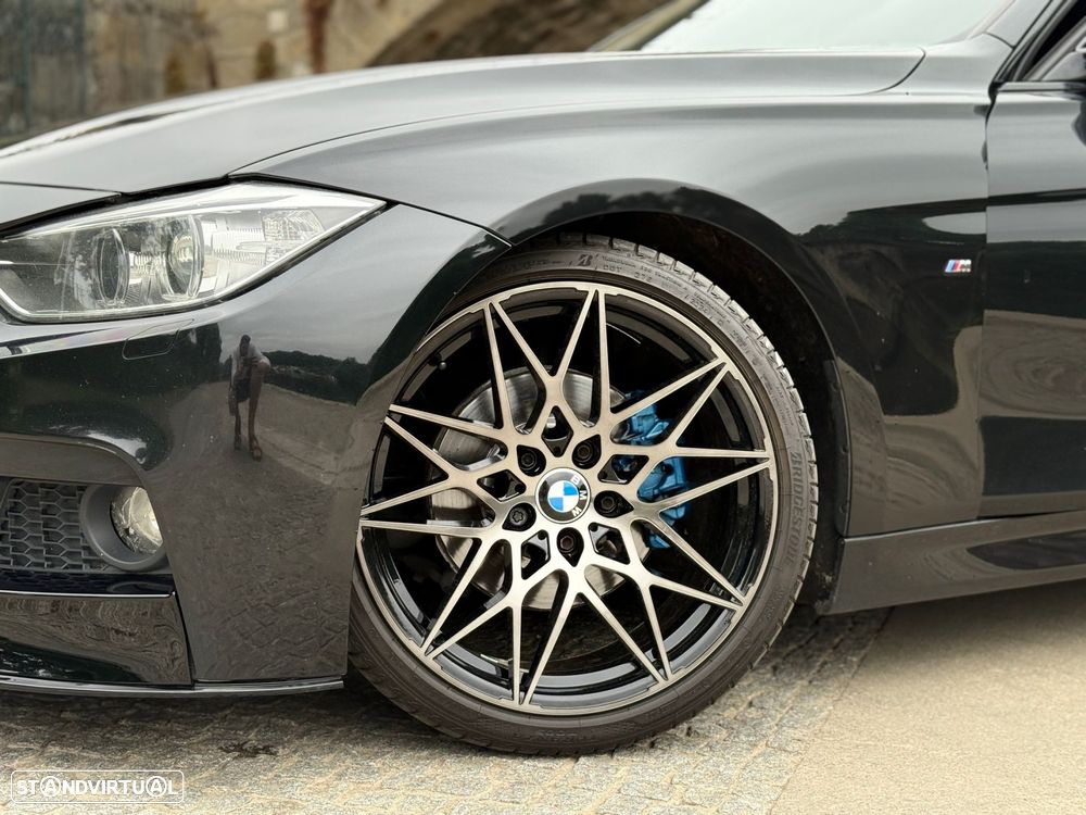 BMW 320 d Auto Pack M - 16