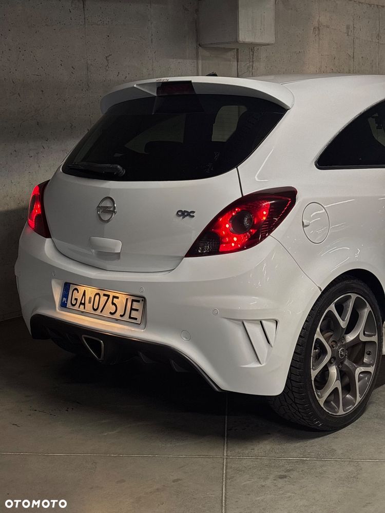 Opel Corsa 1.6 Turbo OPC - 22