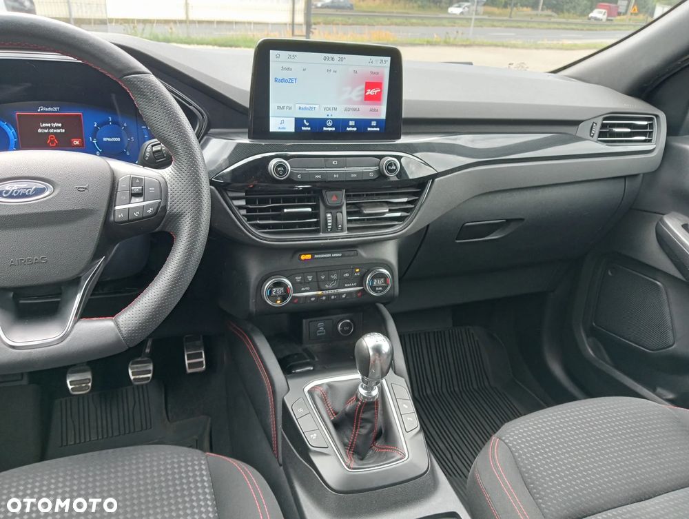 Ford Kuga 2.0 TDCi FWD ST-Line - 11