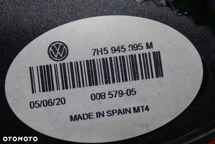 VW T5 03-15 lampa lewa tylna tył - 5