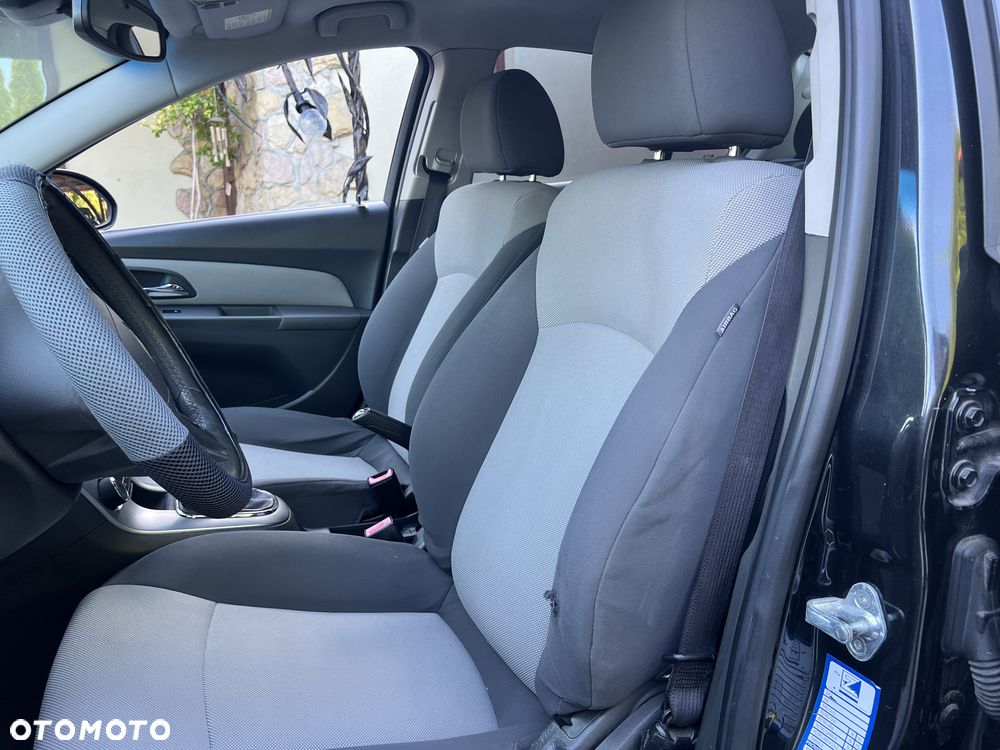 Chevrolet Cruze 2.0 LT - 33