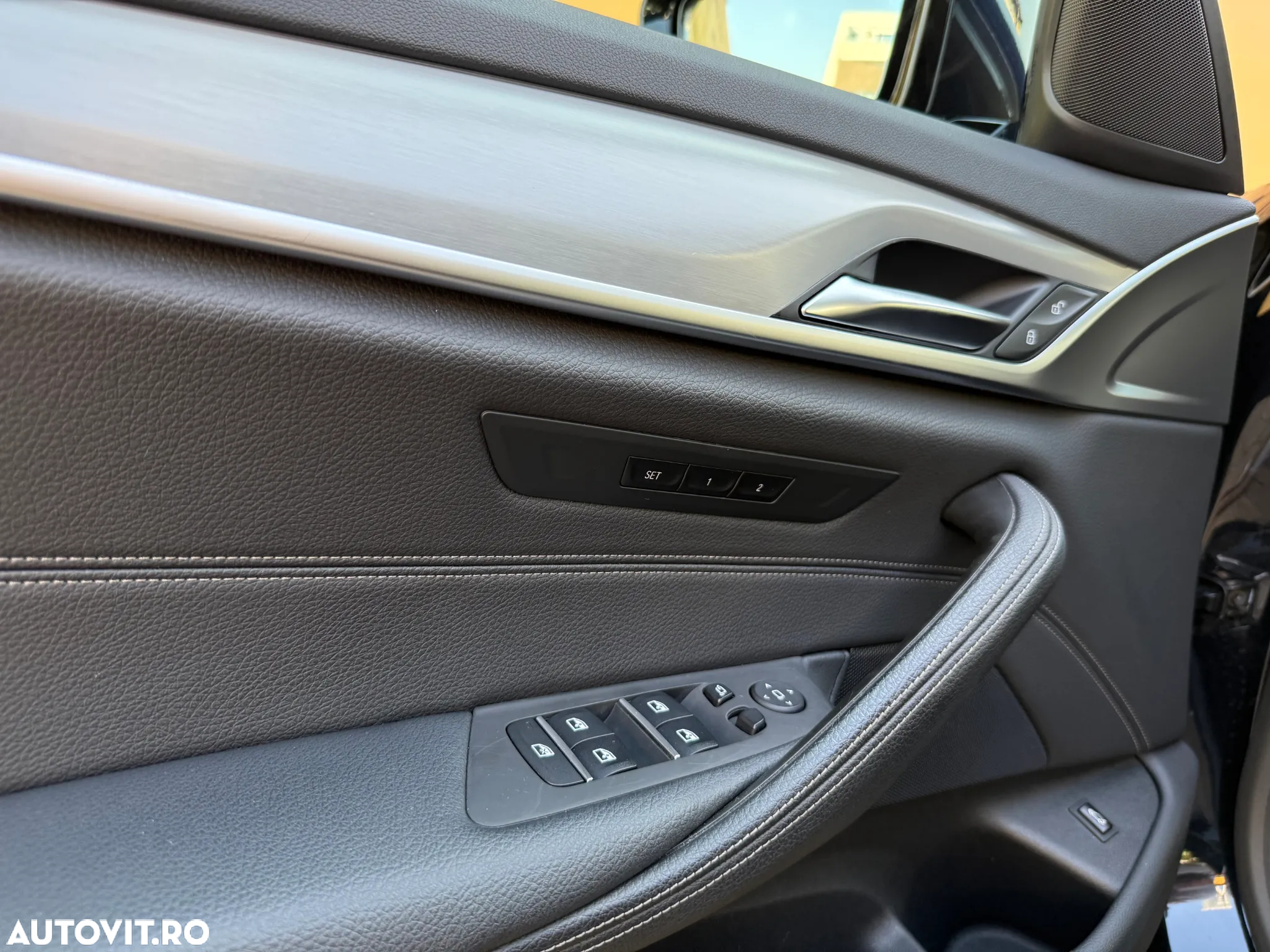 BMW Seria 5 530i AT MHEV - 11