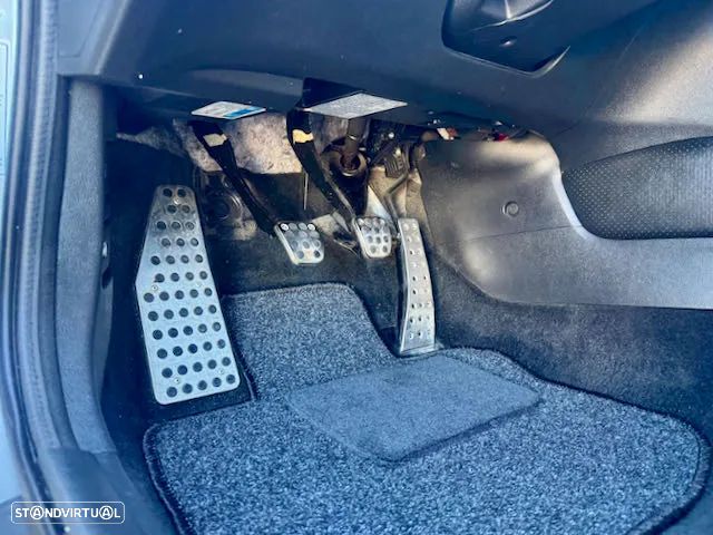 Honda Civic 1.4 Sport - 32