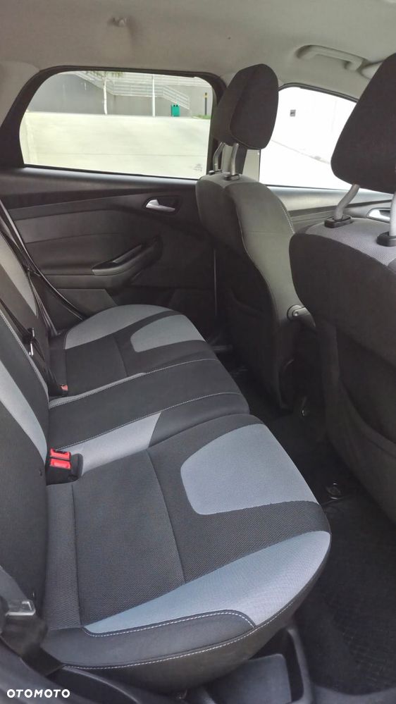 Ford Focus - 8