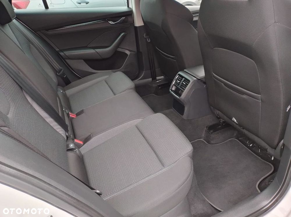 Skoda Octavia 1.5 TSI ACT Ambition - 12
