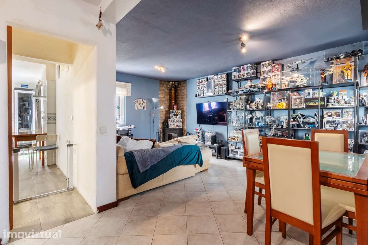 Moradia T3 c/ Pátio e Terraço de 15m² em Cabriz, Sintra - Grande imagem: 4/47