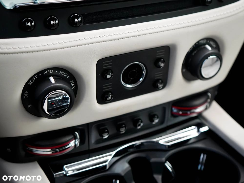 Rolls-Royce Wraith Standard - 21