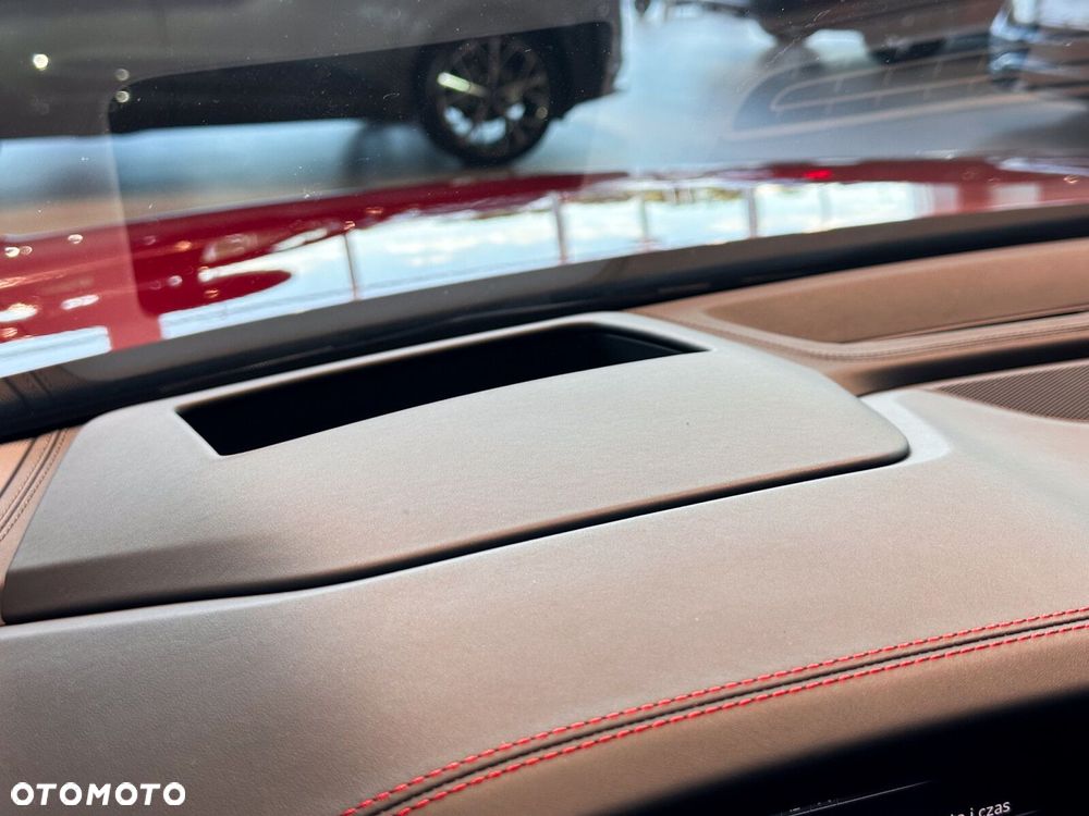 Audi SQ8 - 30
