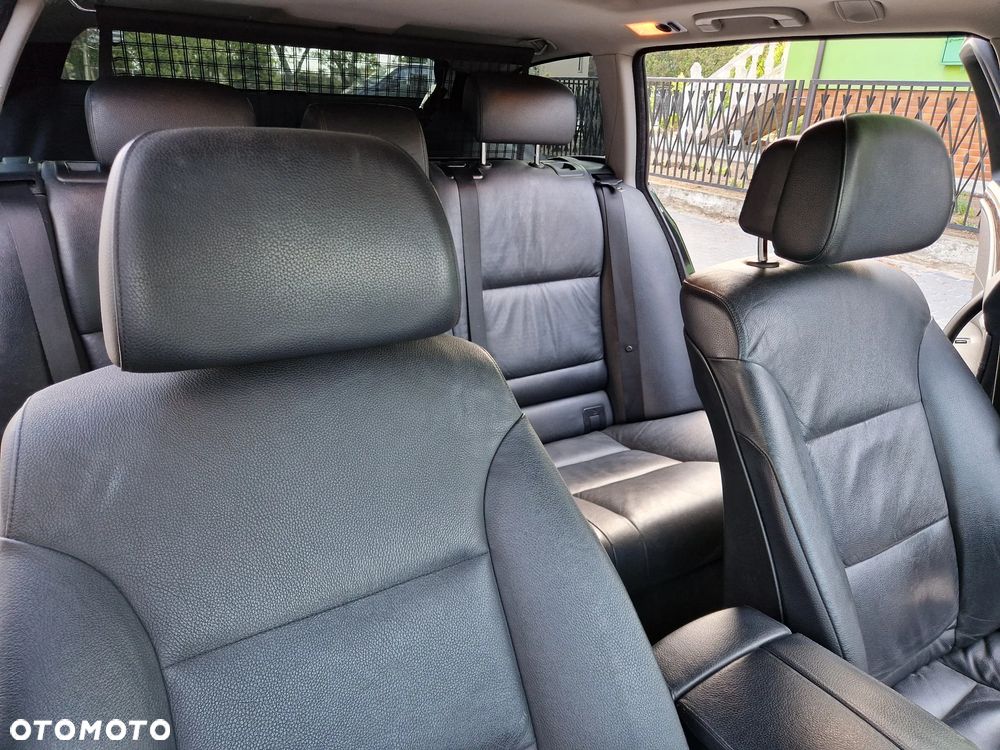 BMW Seria 5 530d xDrive - 7