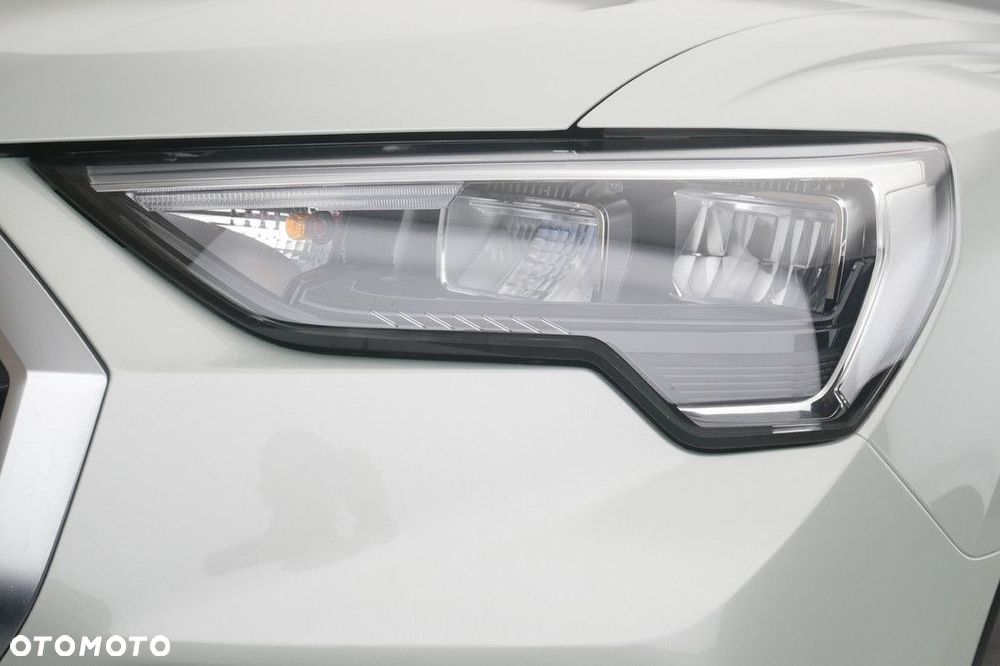 Audi Q3 Sportback - 13