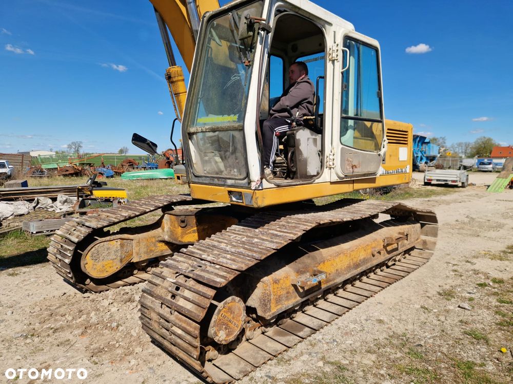Liebherr R902HDS - 1