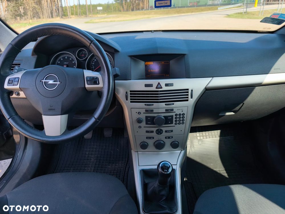 Opel Astra - 4