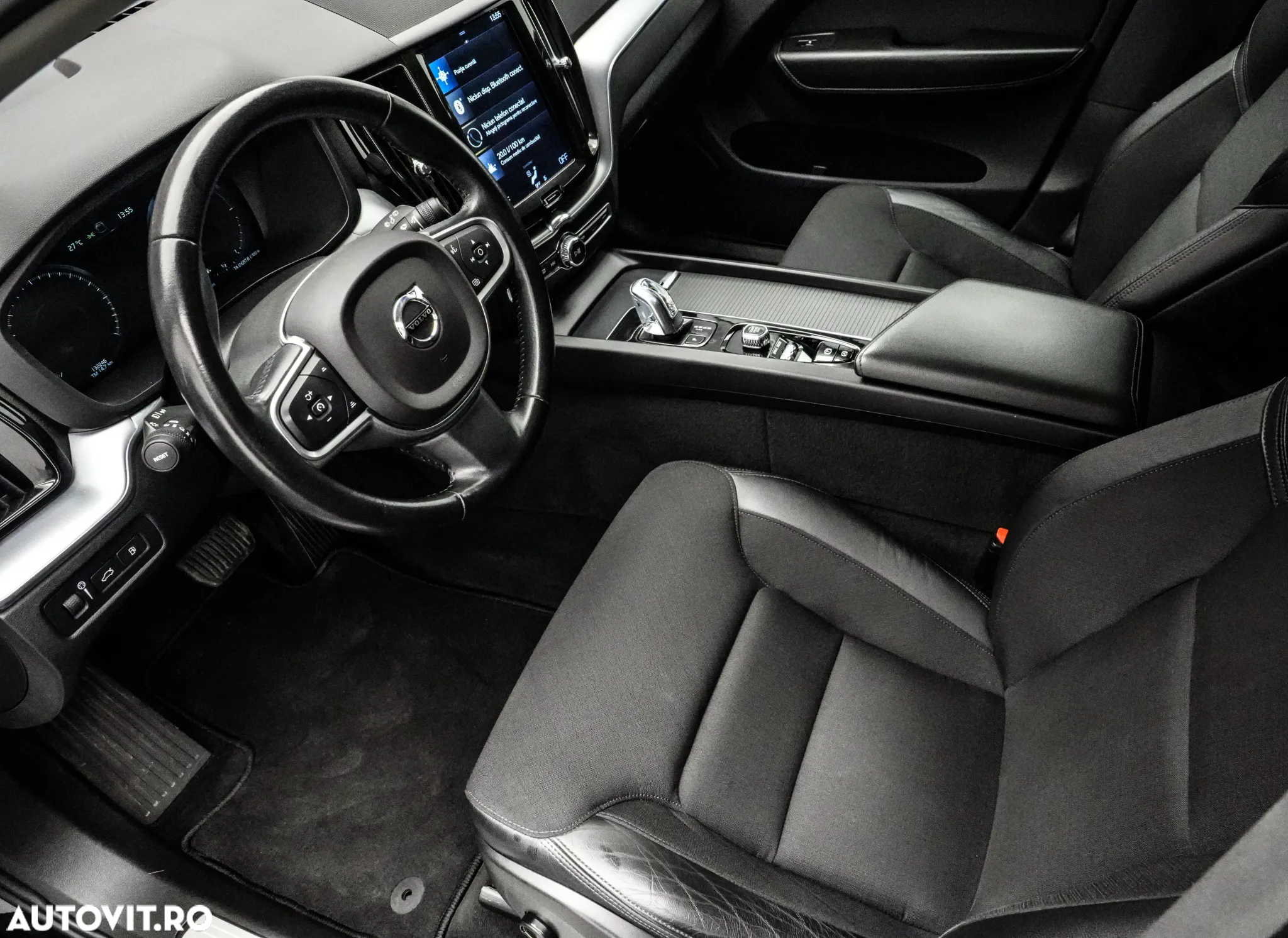 Volvo XC 60 T8 Twin Engine AWD Momentum Pro - 13