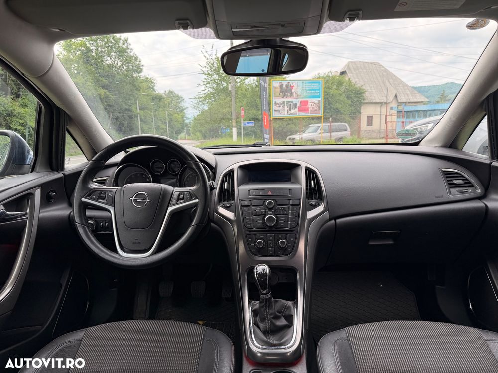 Opel Astra 1.4 Turbo Selection - 8