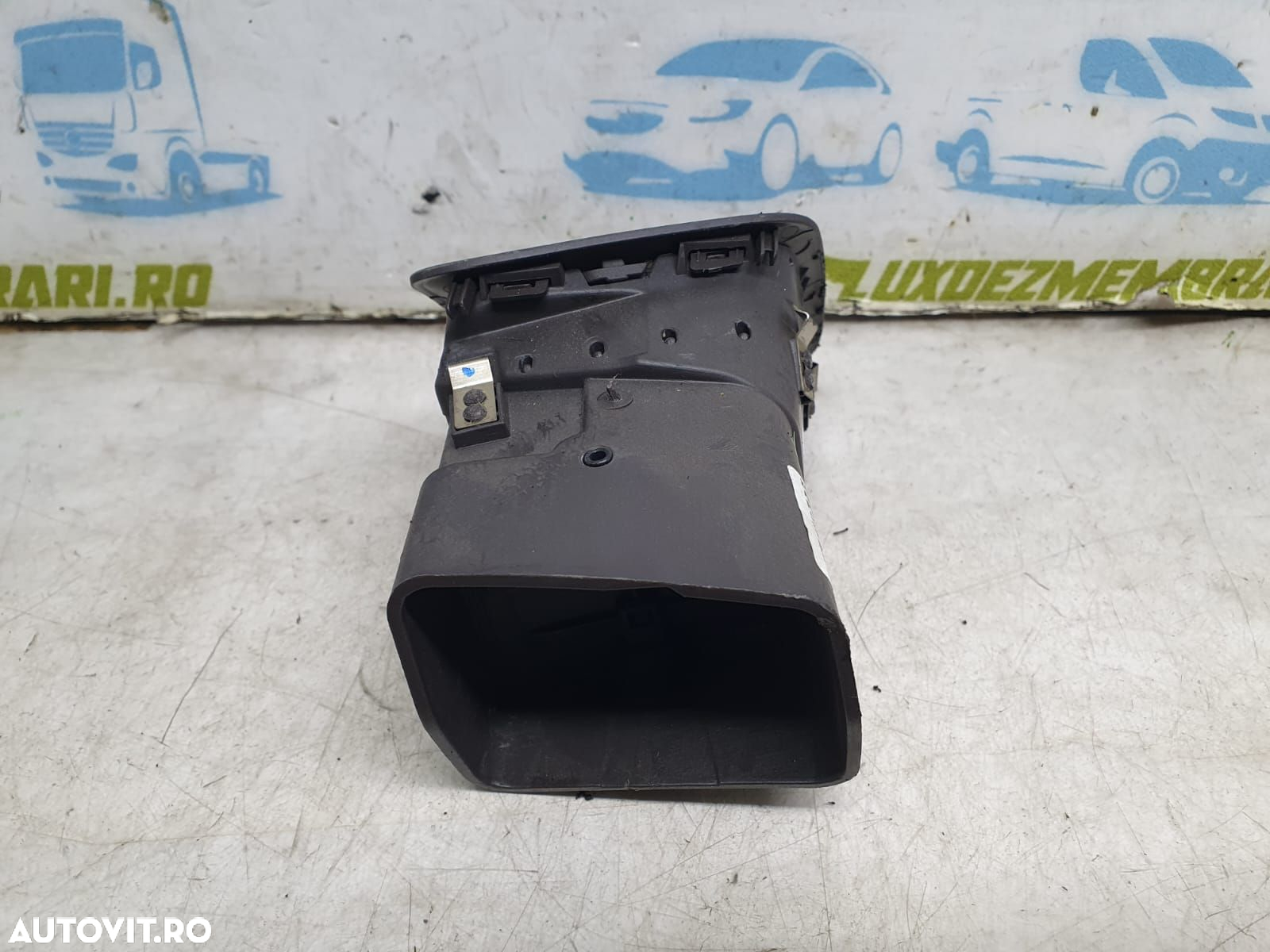 Grila ventilatie 13321920 Opel Insignia A [2008 - 2014] 2.0 cdti A20D - 3