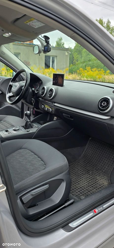 Audi A3 Sportback 2.0 TDI Ambiente - 8