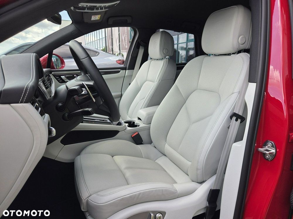 Porsche Macan Standard - 31