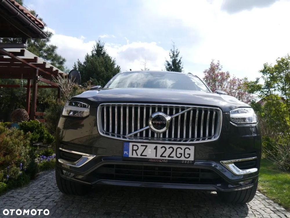 Volvo XC 90 B5 B AWD Plus Bright - 24