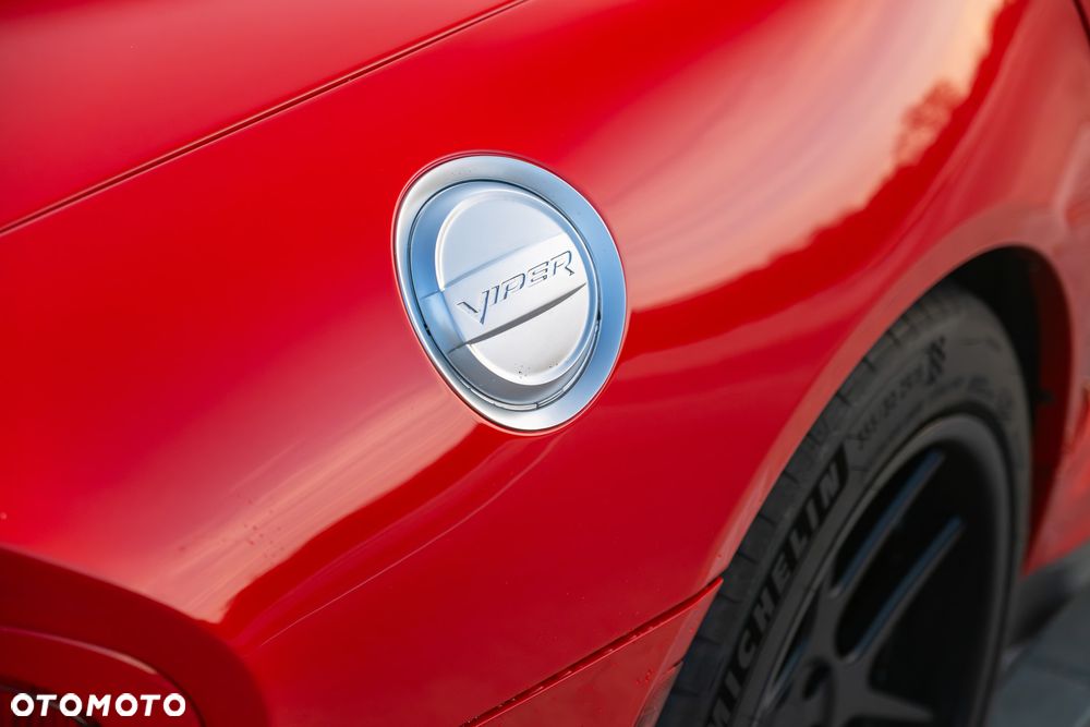 Dodge Viper - 16