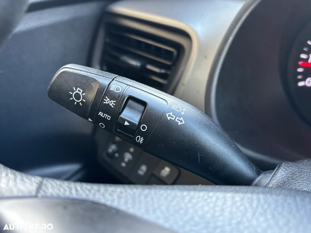 Kia Stonic 1.2 Spirit - 13