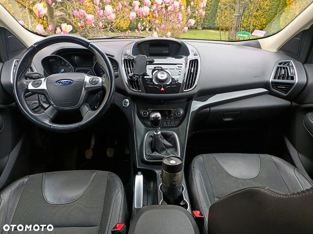 Ford Kuga 1.6 EcoBoost 2x4 Individual - 12