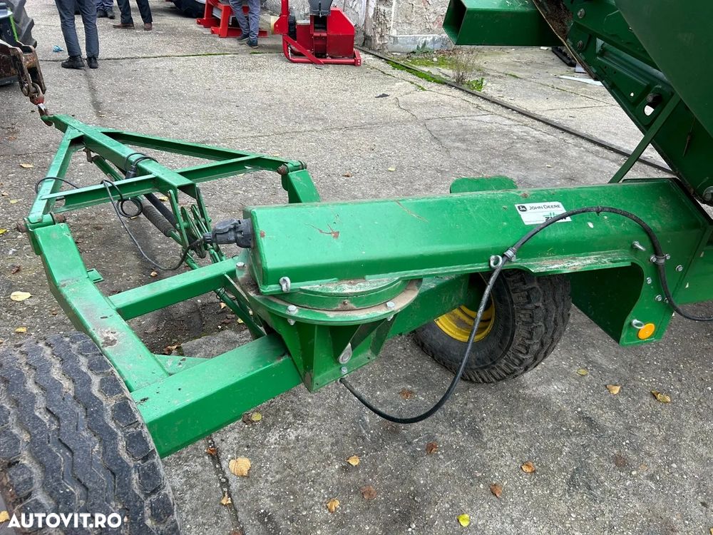 John Deere S690i - 13