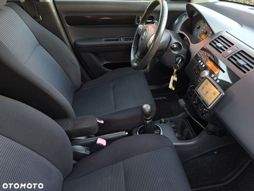 Suzuki Swift - 7