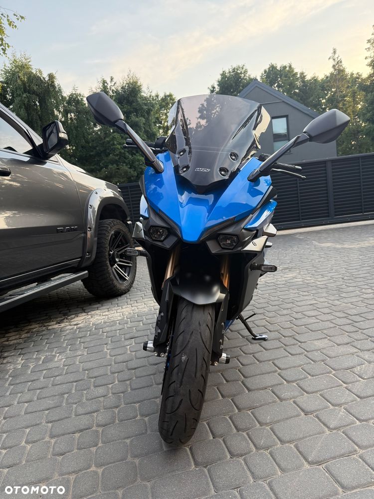 Suzuki GSX 1000 - 6