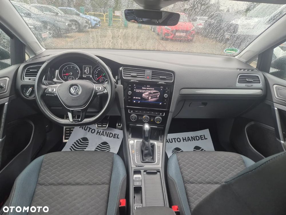 Volkswagen Golf 1.5 TSI ACT OPF DSG IQ.DRIVE - 17