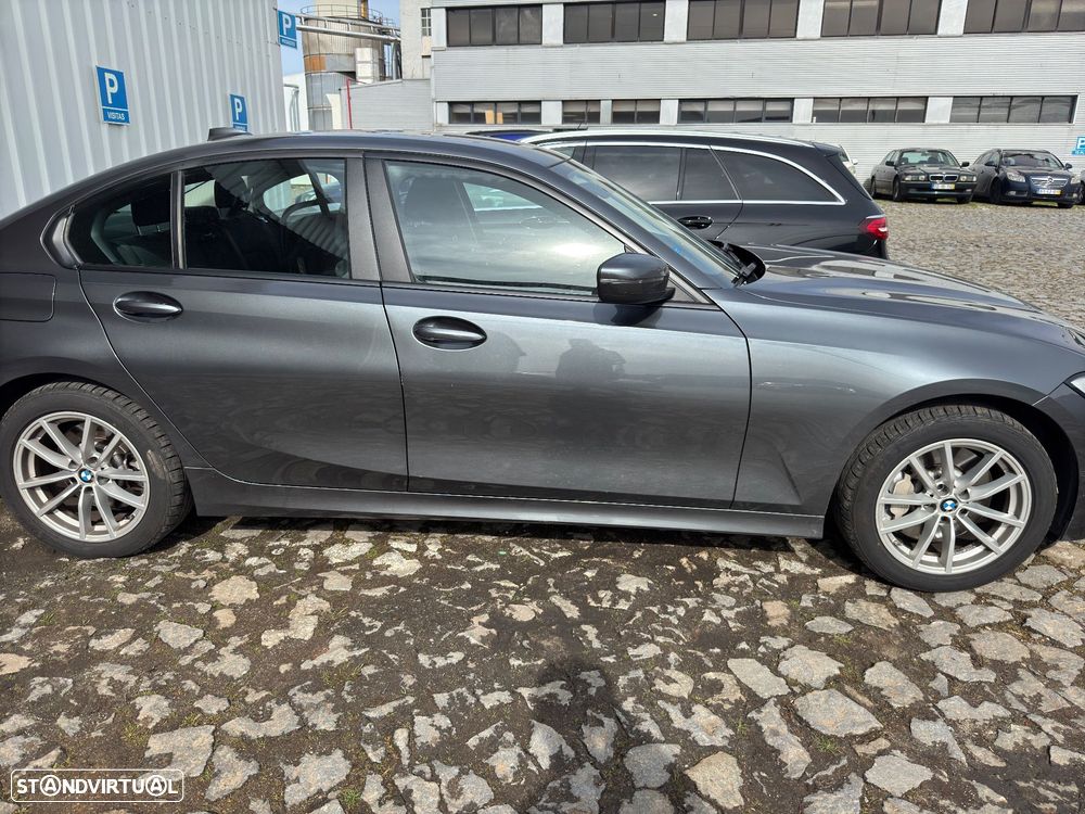 BMW 330 - 3