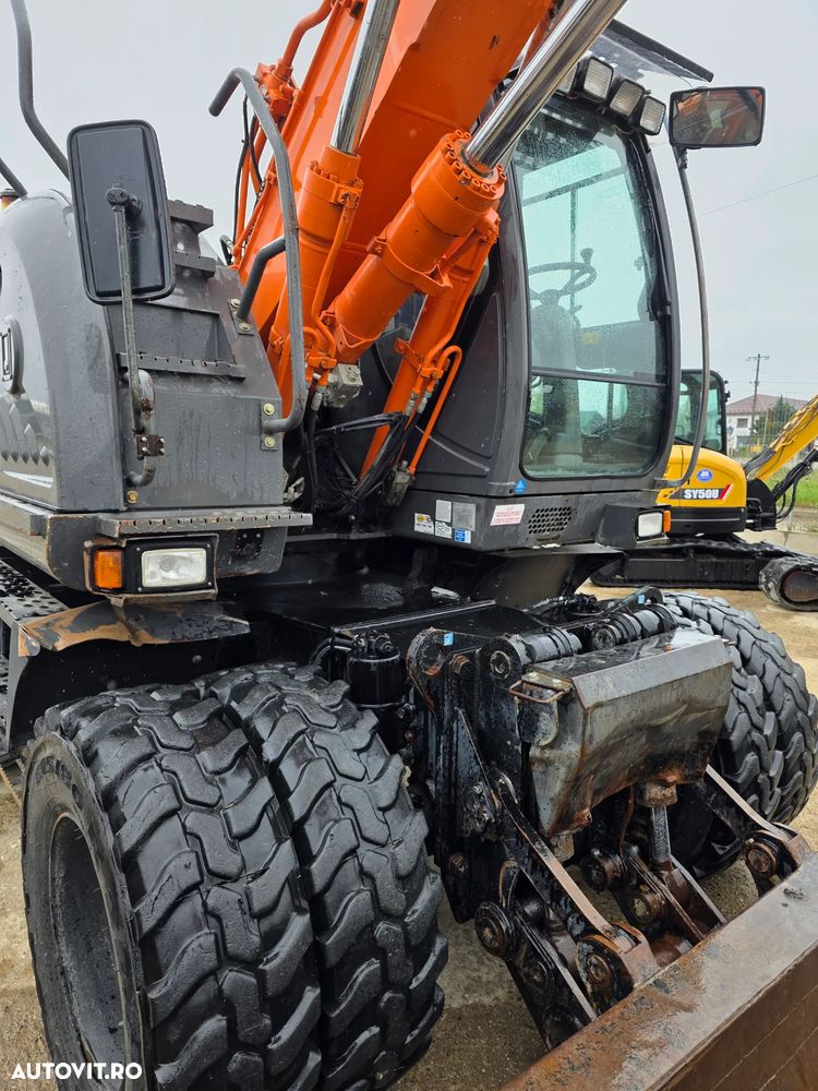 Hitachi ZX145 - W excavator pe roti pe pneuri compact - 11