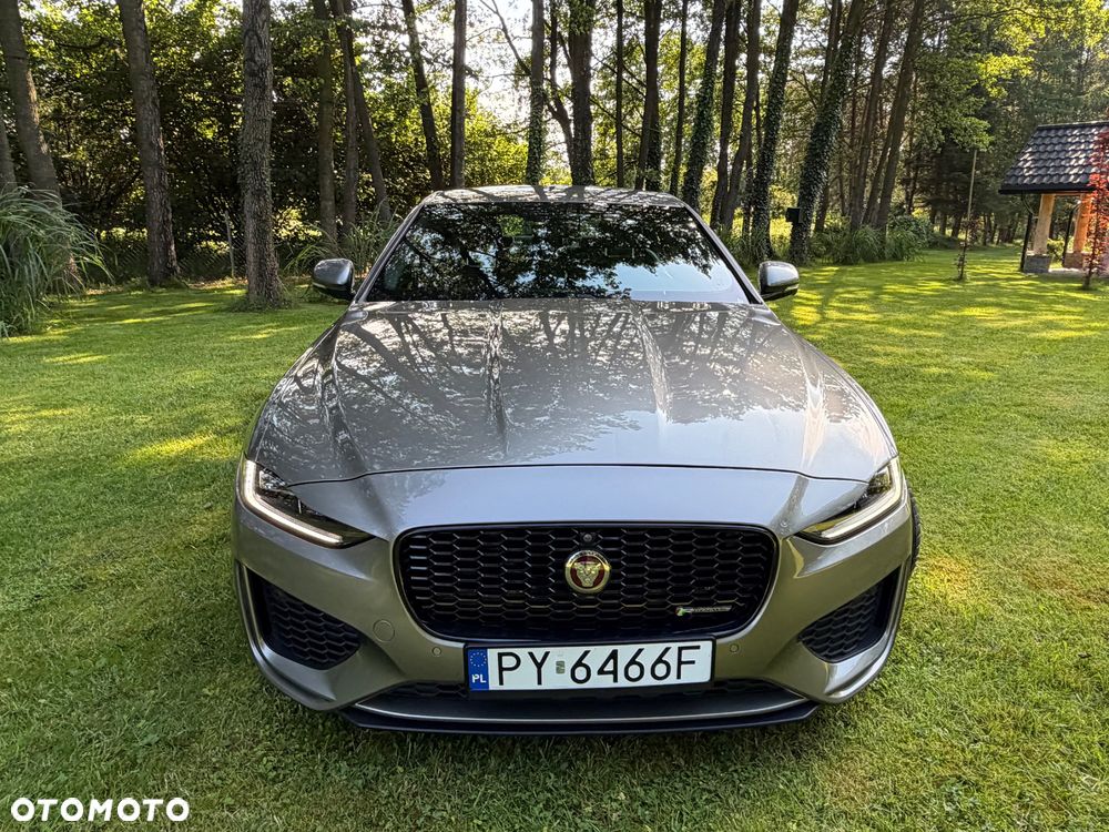 Jaguar XE P250 R-Dynamic S - 4