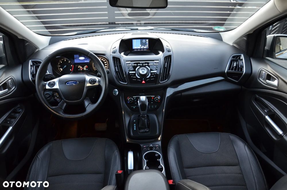 Ford Kuga 2.0 TDCi 4x4 Titanium - 27