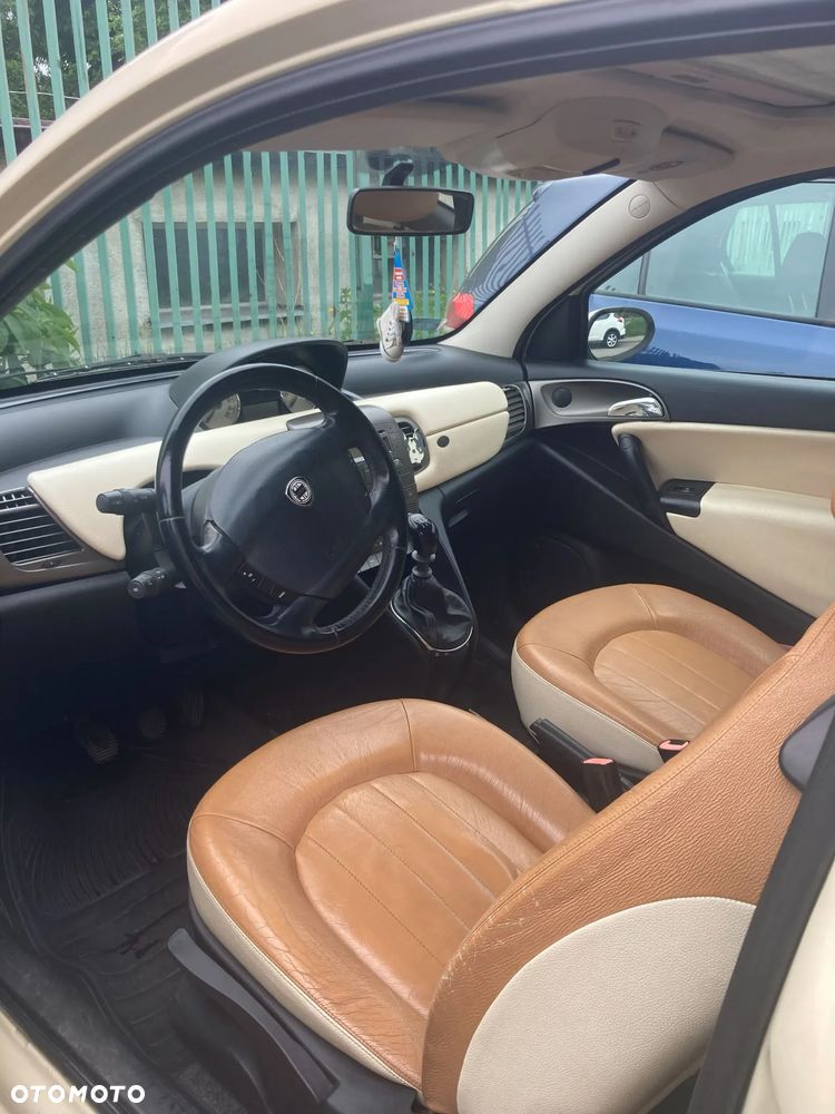 Lancia Ypsilon 1.4 16v Platino - 8