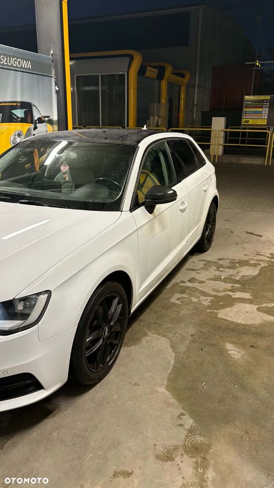 Audi A3 Sportback - 4