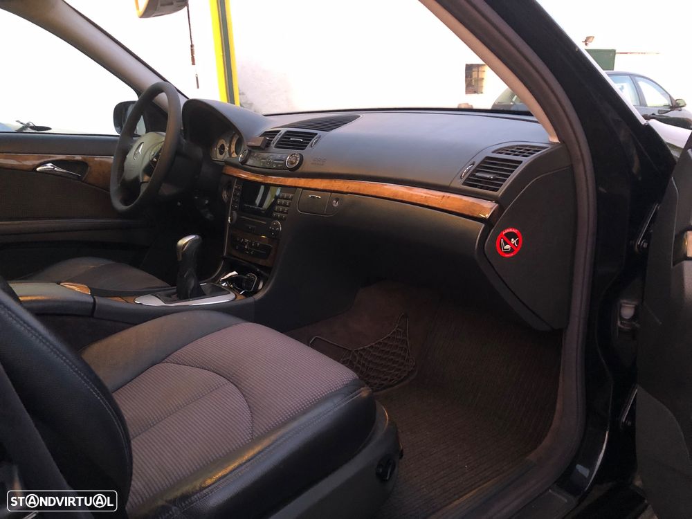 Mercedes-Benz E 220 CDi Avantgarde - 3