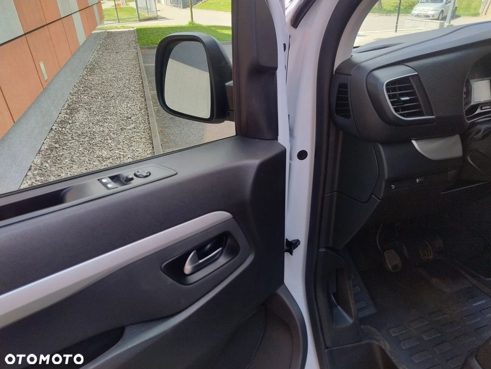 Opel VIVARO NOWY MODEL 1.5 Diesel (102KM) 6-BIEGÓW (L2H1) (EURO,6) KLIMA STAN IDEALNY NIE MA RDZY BEZWYPADKOWY SERWIS A.S.O. DO KOŃCA ! ! ! - 15