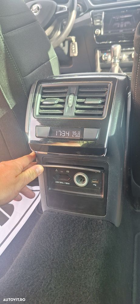 Skoda Superb 2.0 TDI DSG Style - 11