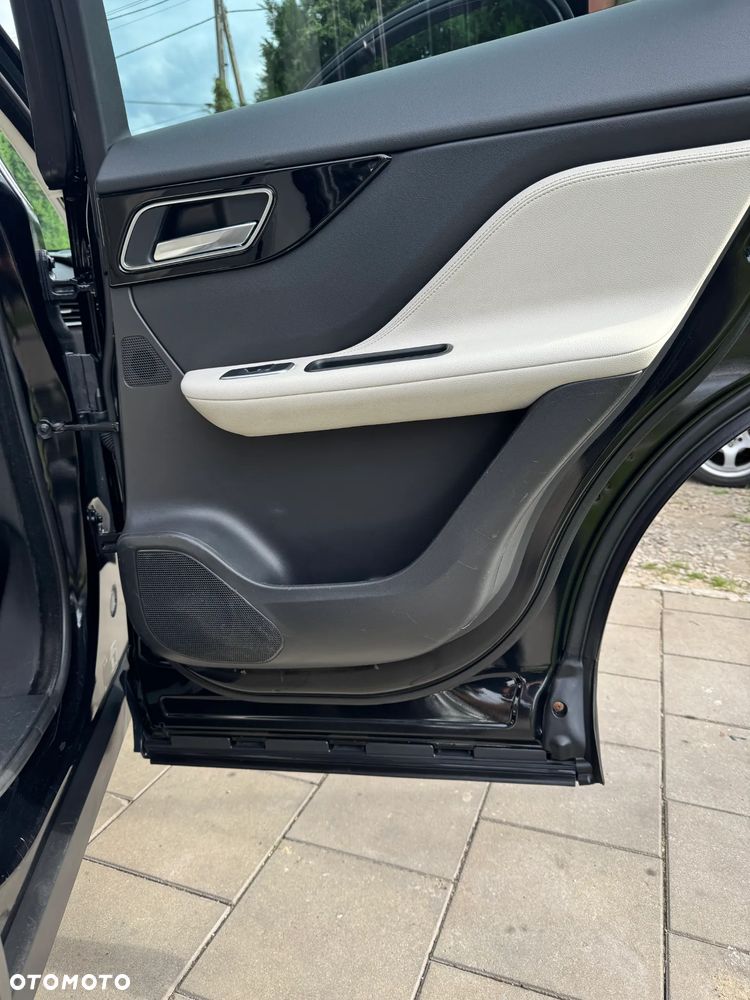 Jaguar F-Pace 2.0 i4P AWD Prestige - 30