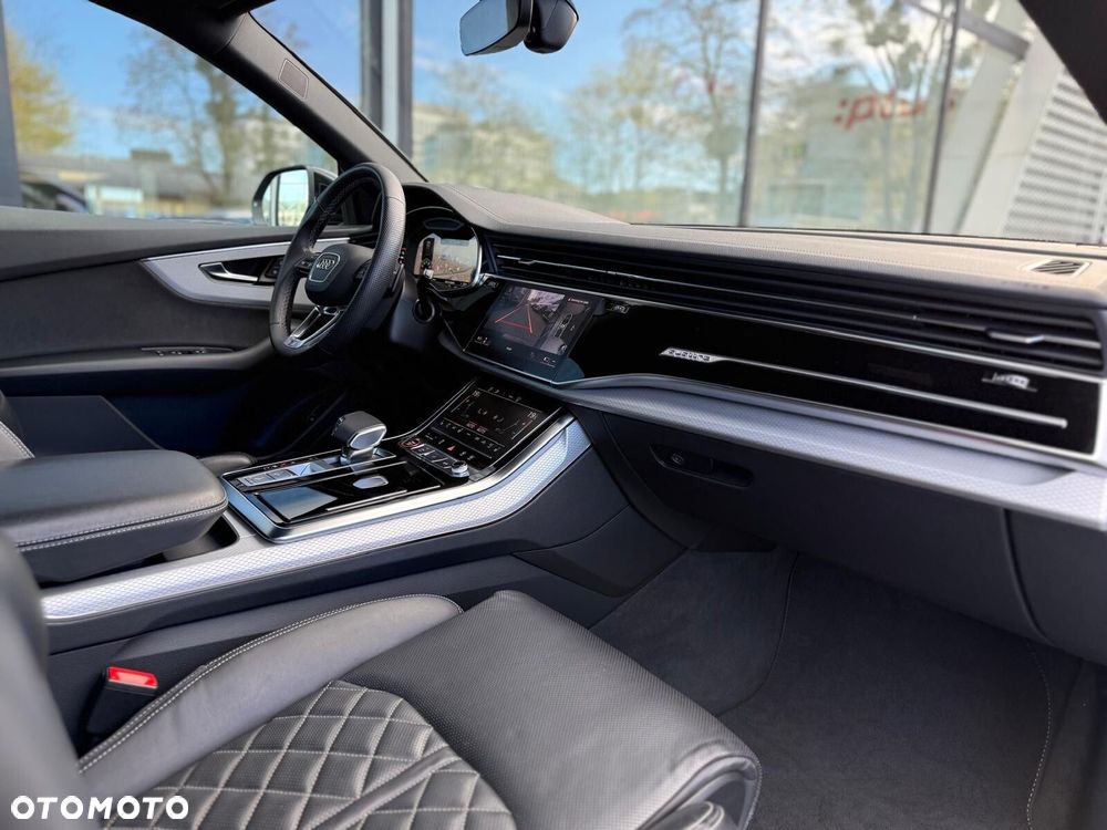 Audi SQ8 TFSI Quattro Tiptronic - 28