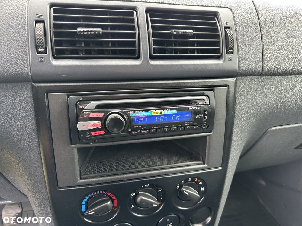 Ford Transit Connect - 16