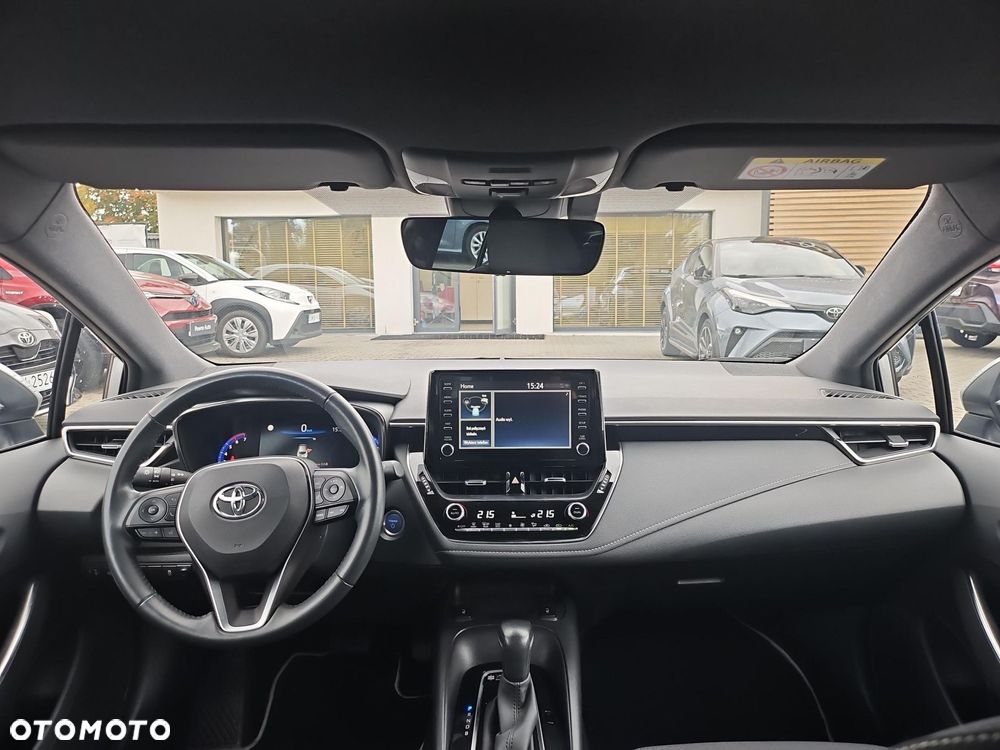Toyota Corolla - 13