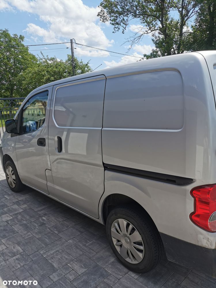 Nissan NV200 - 4