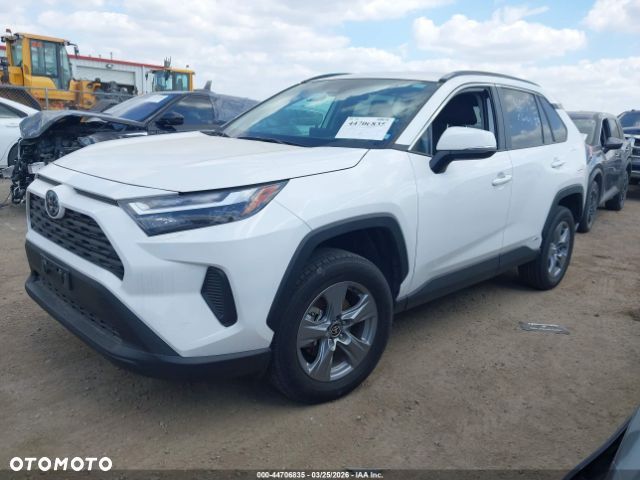 Toyota RAV4 - 2